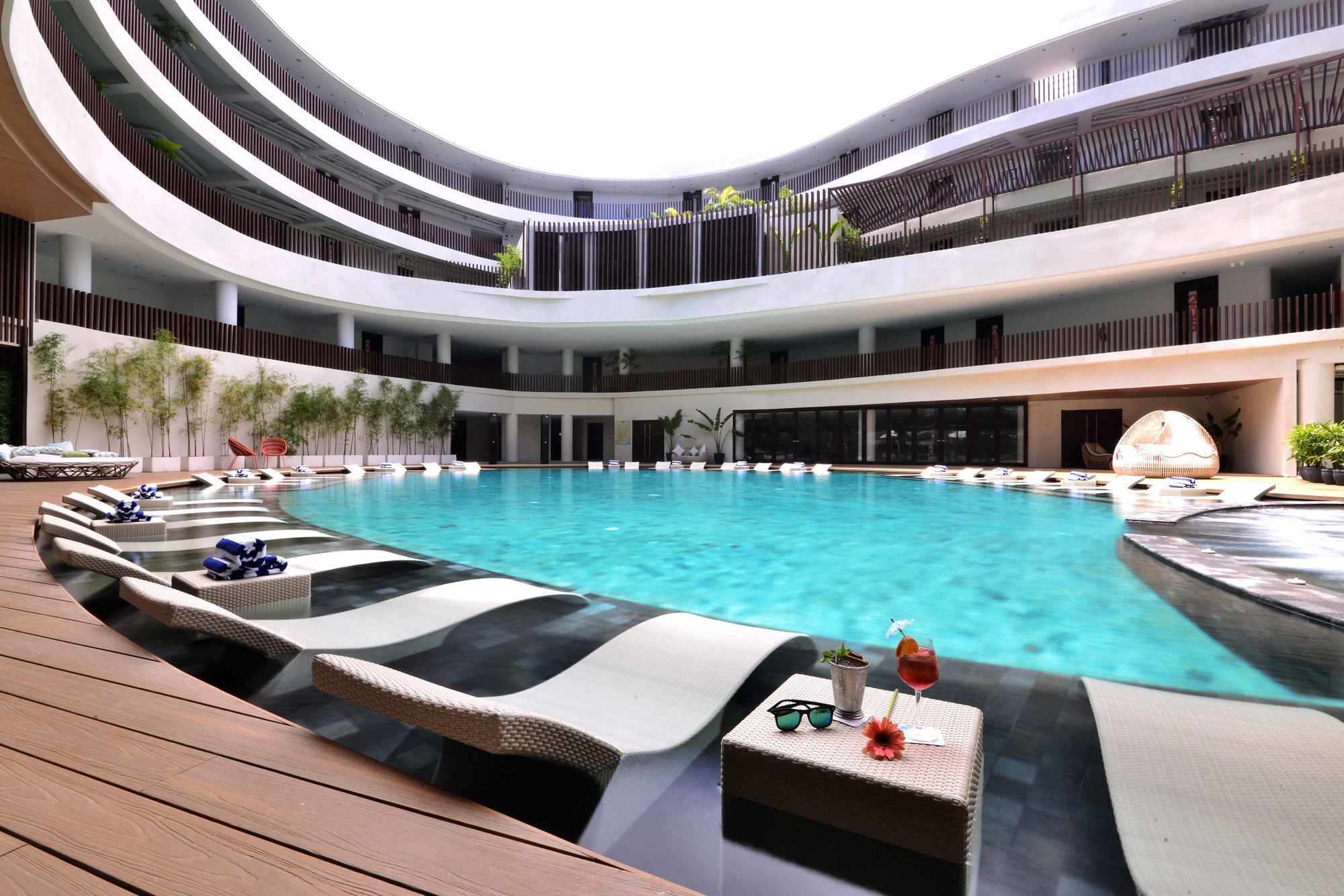 Hue Hotels And Resorts Boracay Managed By Hii Manoc-Manoc Exteriör bild