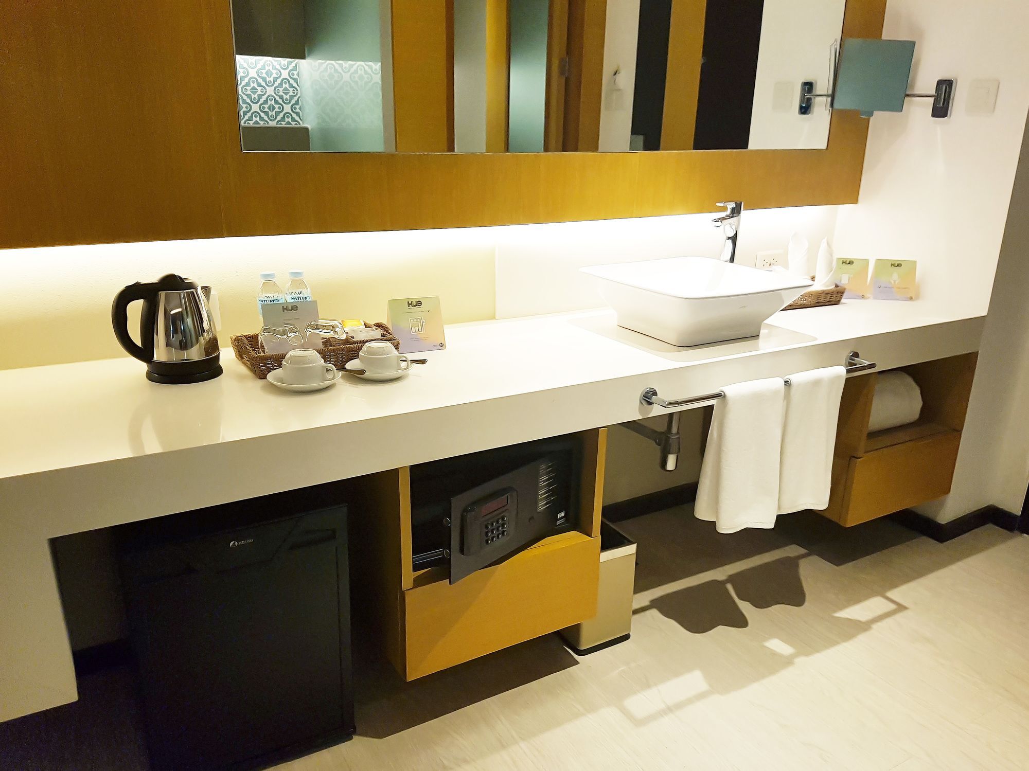 Hue Hotels And Resorts Boracay Managed By Hii Manoc-Manoc Exteriör bild